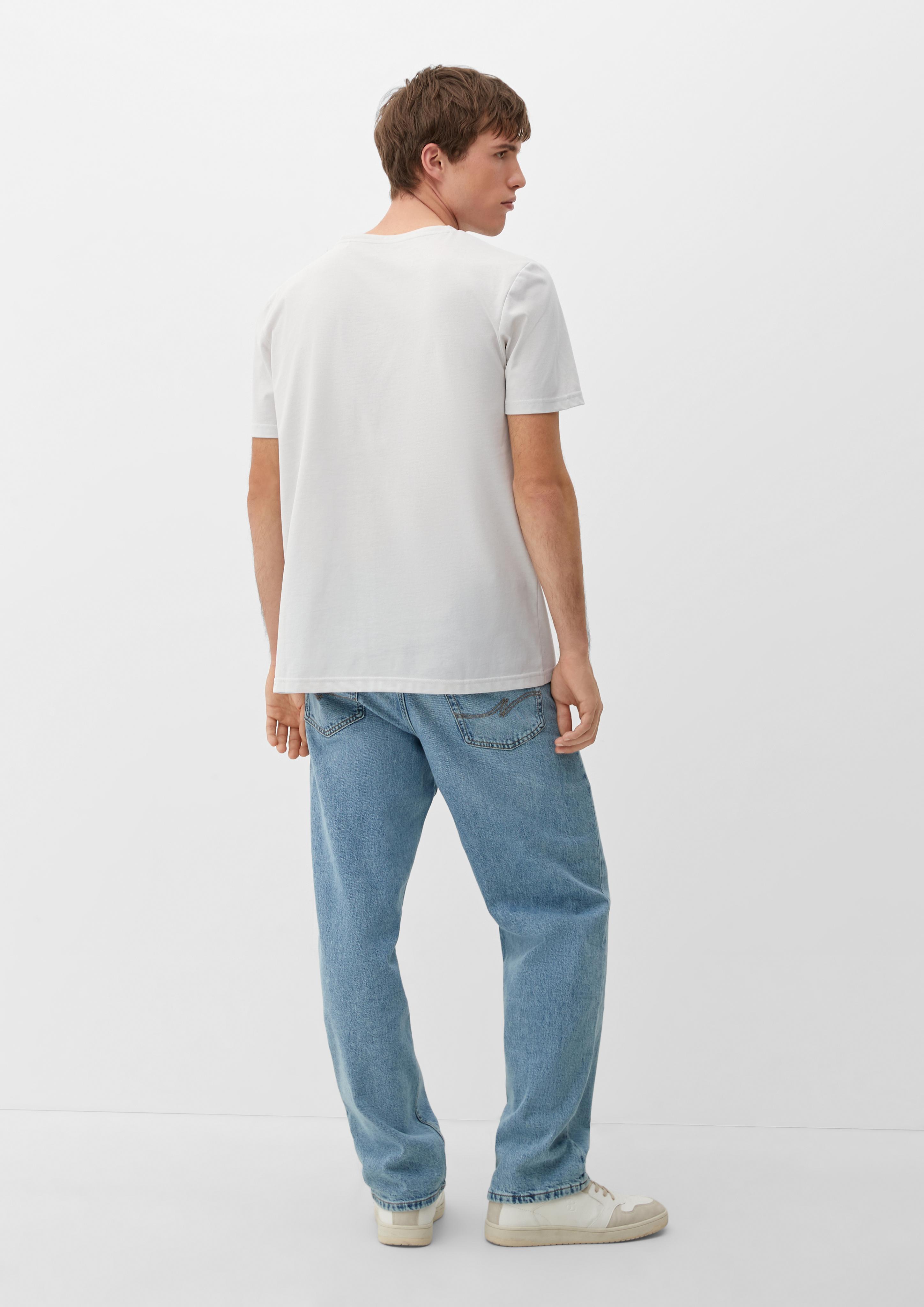 T-Shirt mit V-Ausschnitt  2127251-90W0