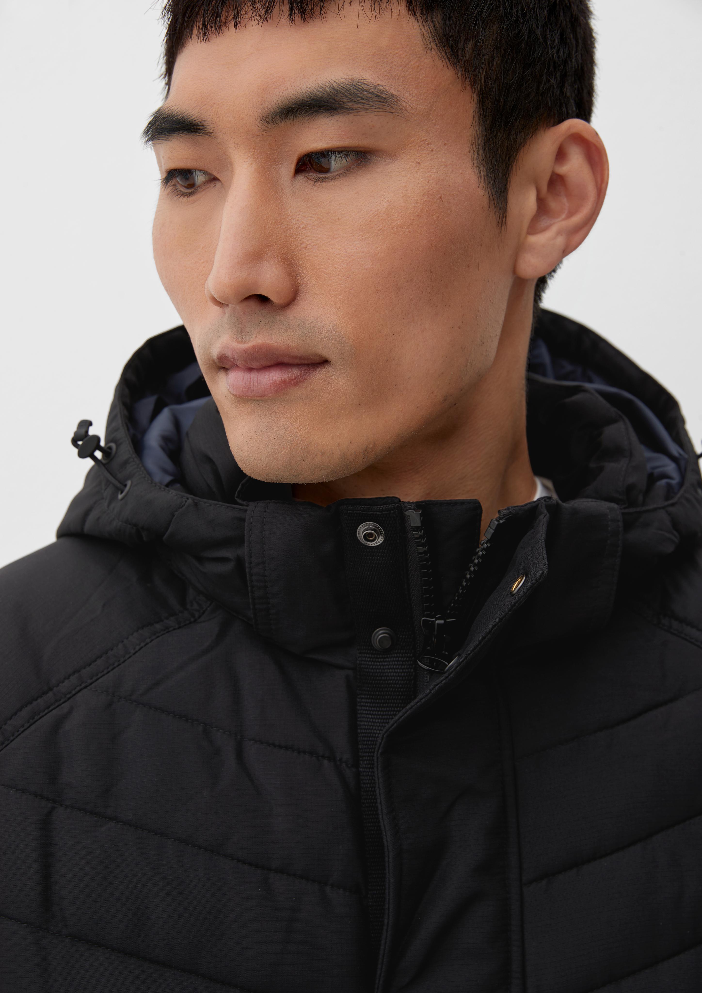 Steppjacke mit abnehmbarer Kapuze  2122924-9999