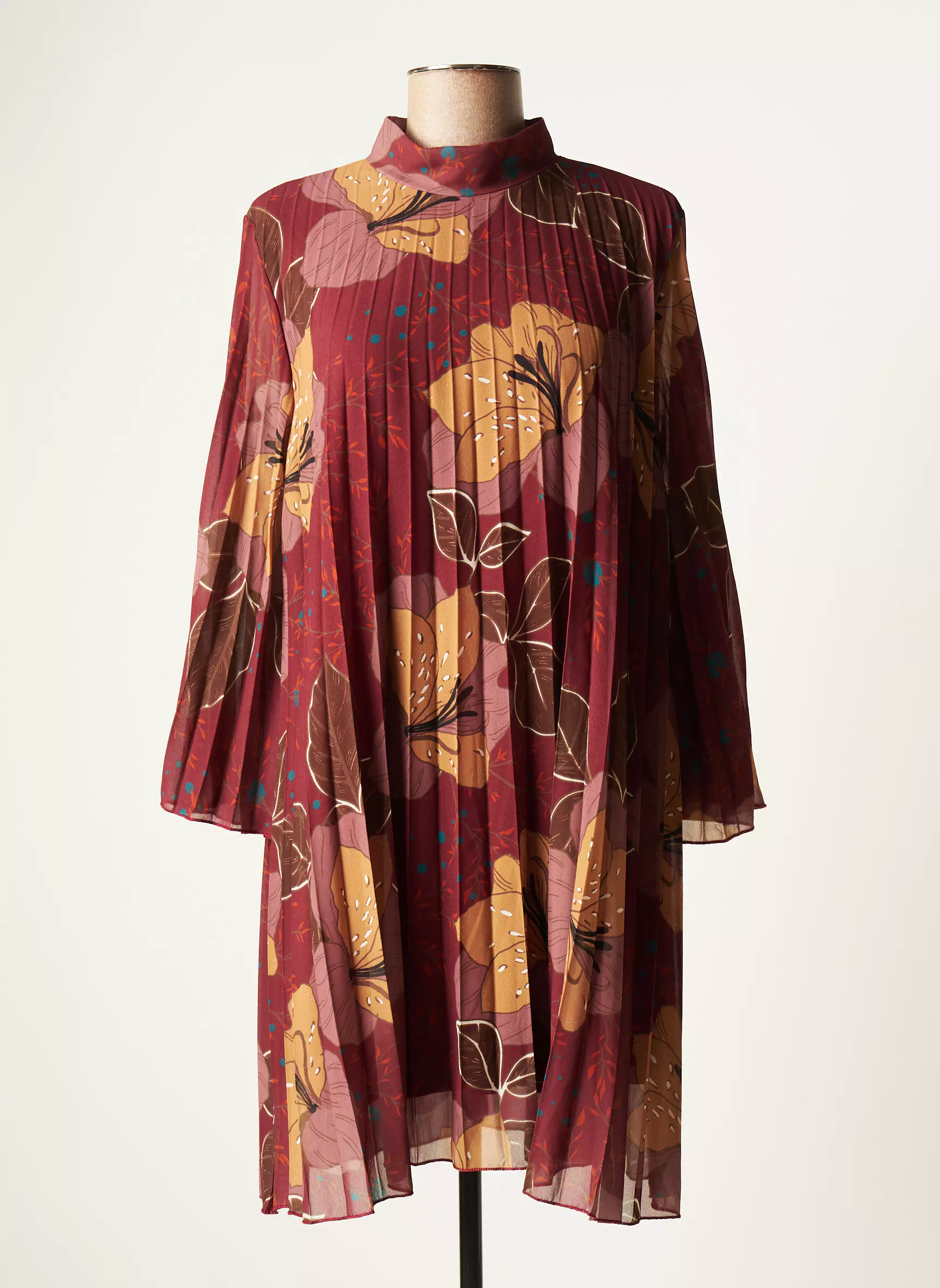 Ars Vestis Robes Courtes Femme couleur rouge