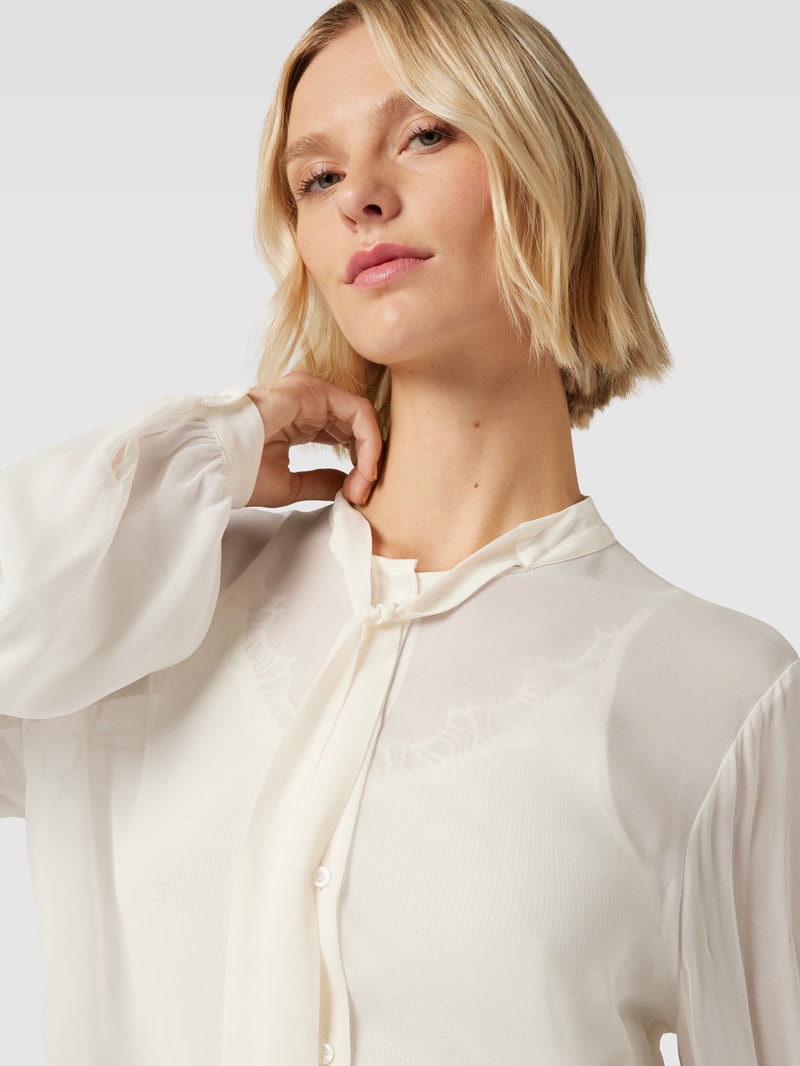 Hemdbluse mit Schleifen-Detail Modell 'Emyana' in offwhite