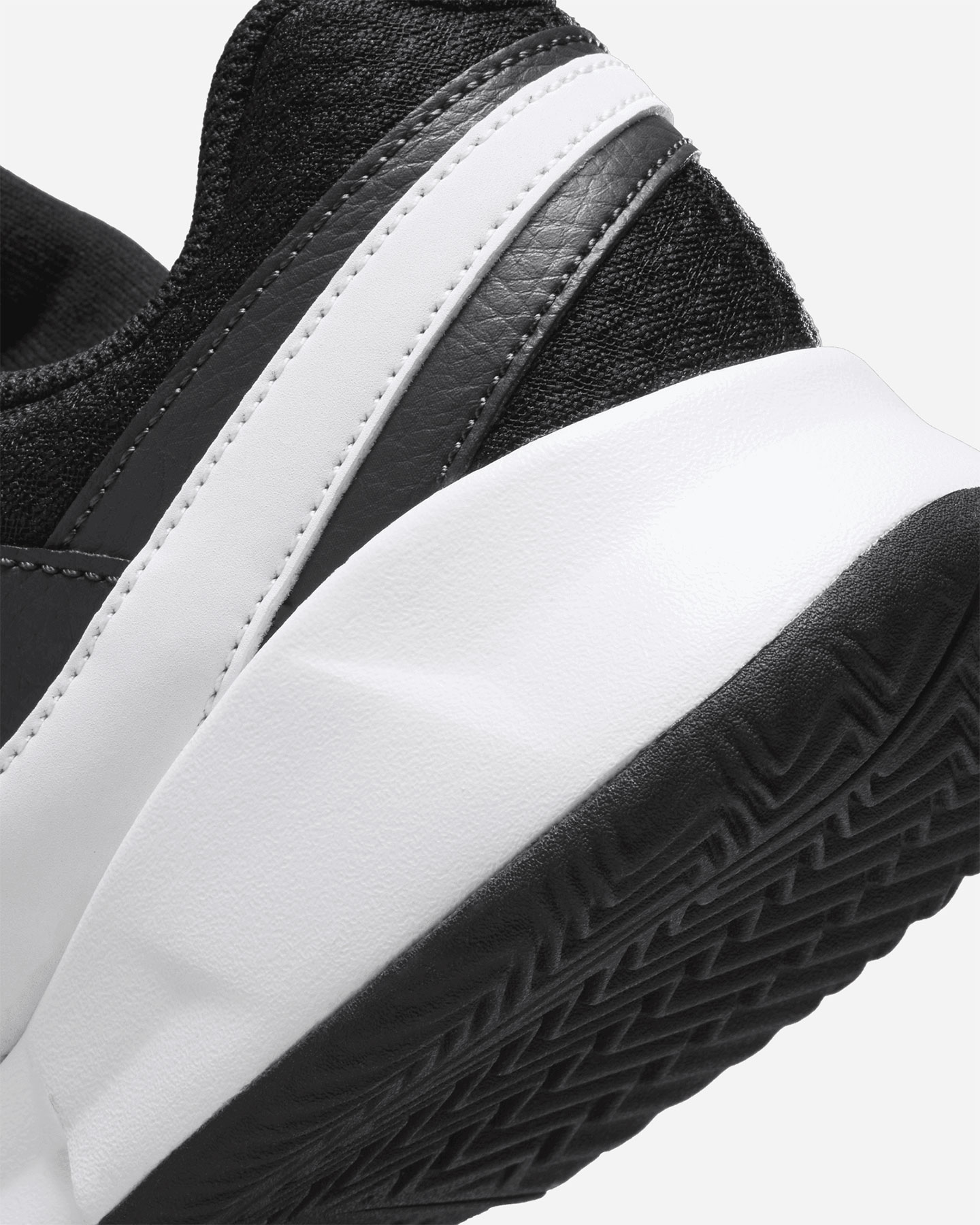 Tenisové topánky Nike Court Lite 4 W FJ2318-001