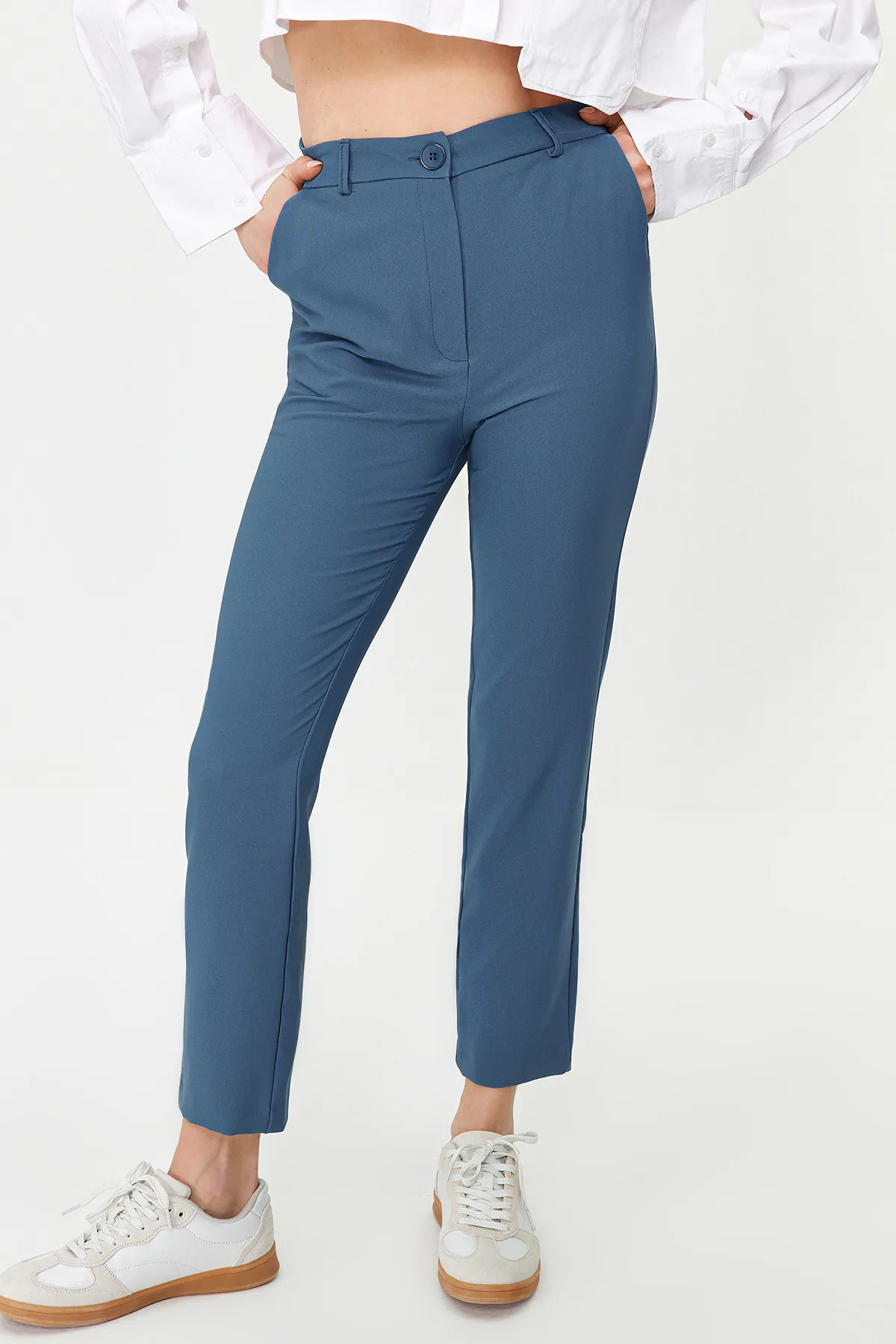 Trendyol Collection  Indigo Basic-Zigaretten-Webhose TWOSS19ST0038