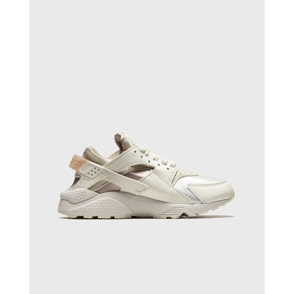 Nike Air Huarache DH4439-104 / weiss