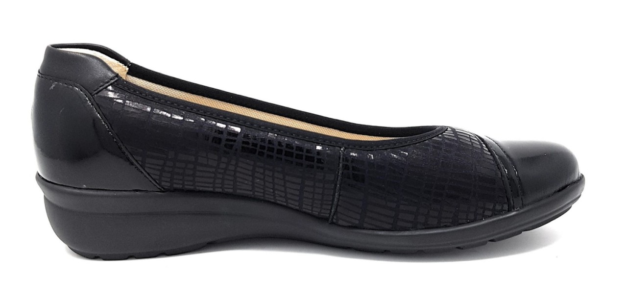 GOLDKRONE Sportliche Slipper schwarz