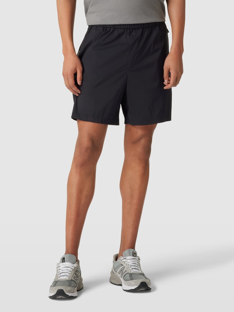 Shorts mit Label-Detail Modell 'Run2' in schwarz