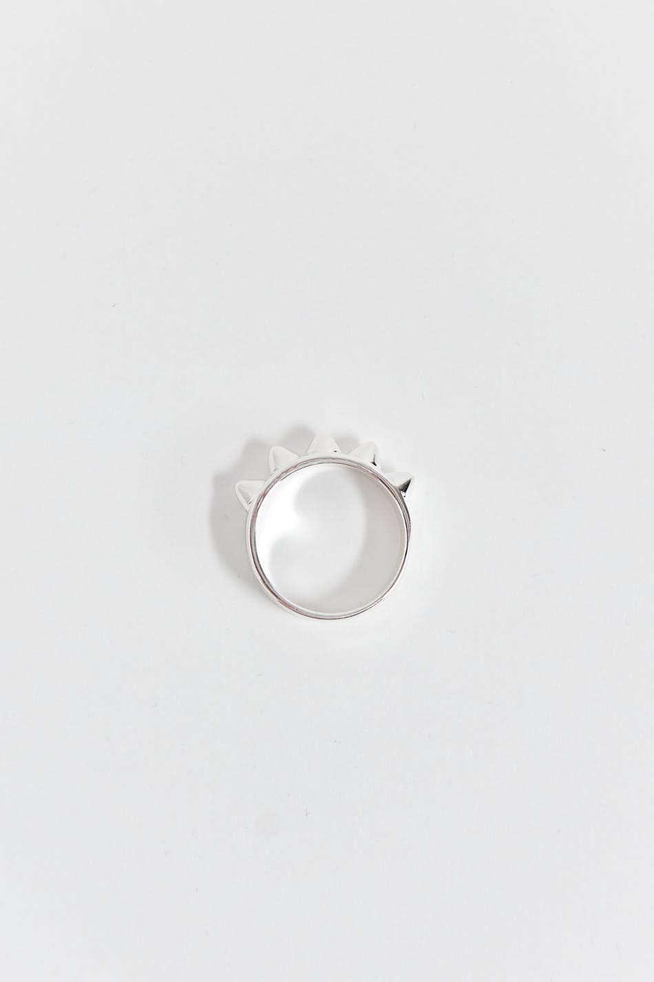 Spike ring