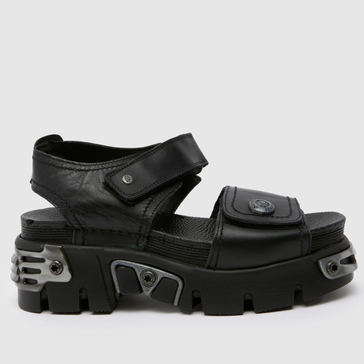 NEW ROCK – Svarta sandaler i metall med ny design