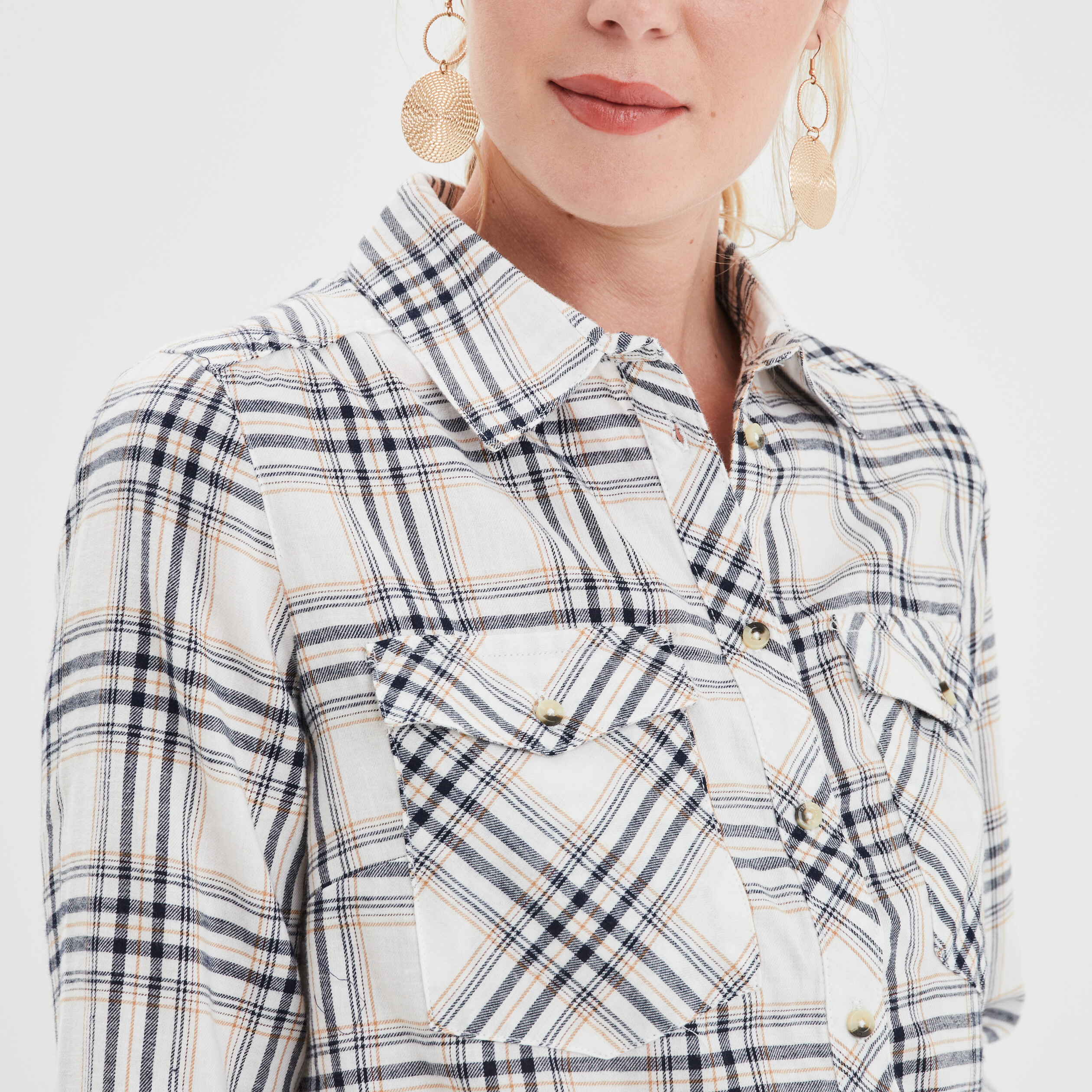 Chemise manches longues avec poches ecru femme | La Halle