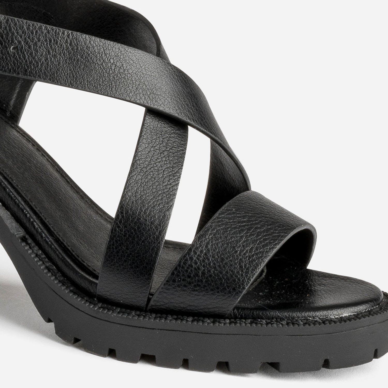 Sandale TEXTO noire en cuir semelle crantée