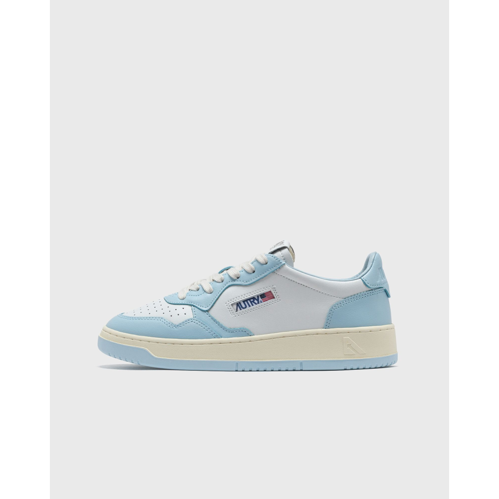 Autry WMNS Medalist LOW AULWWB40 / weiss