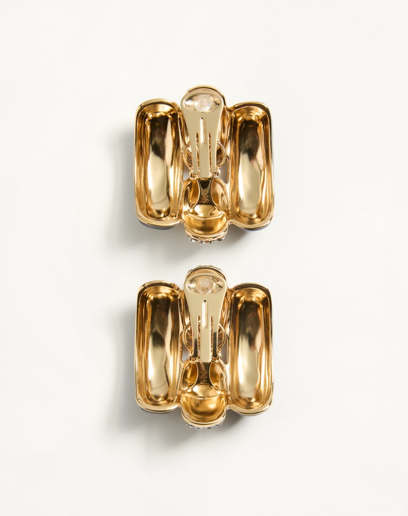 Pas Plus oorbellen van metaal, emaille en Swarovski® kristallen.