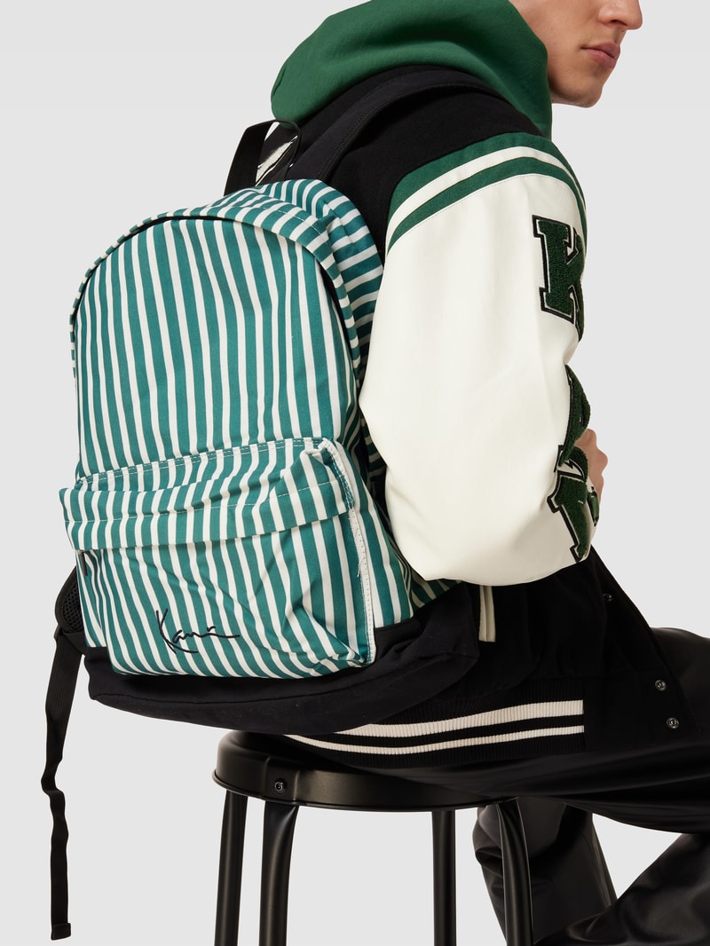Rucksack mit Streifenmuster Modell 'Signature Pinstripe Bagpack' in dunkelgrün