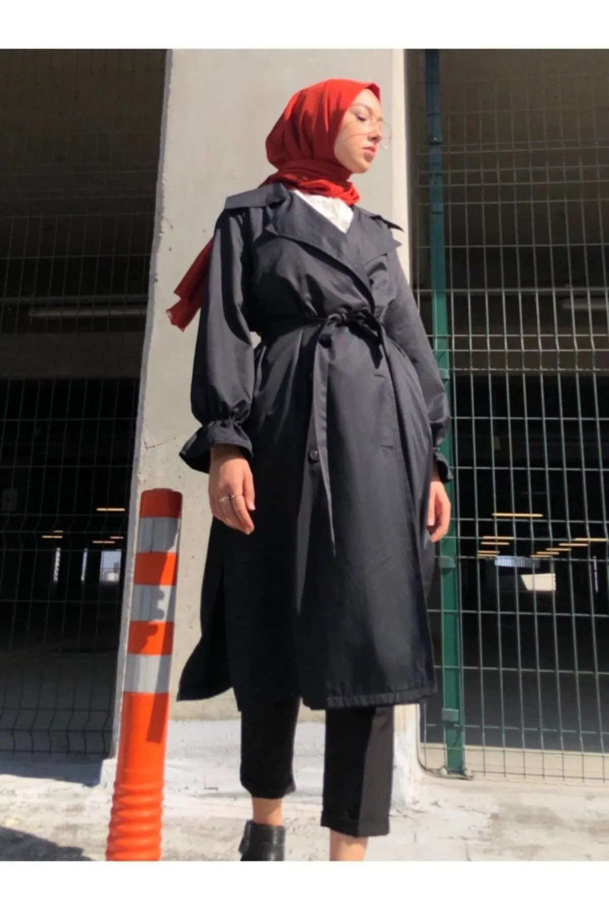 VOLT CLOTHİNG  Geknöpfter Trenchcoat für Damen