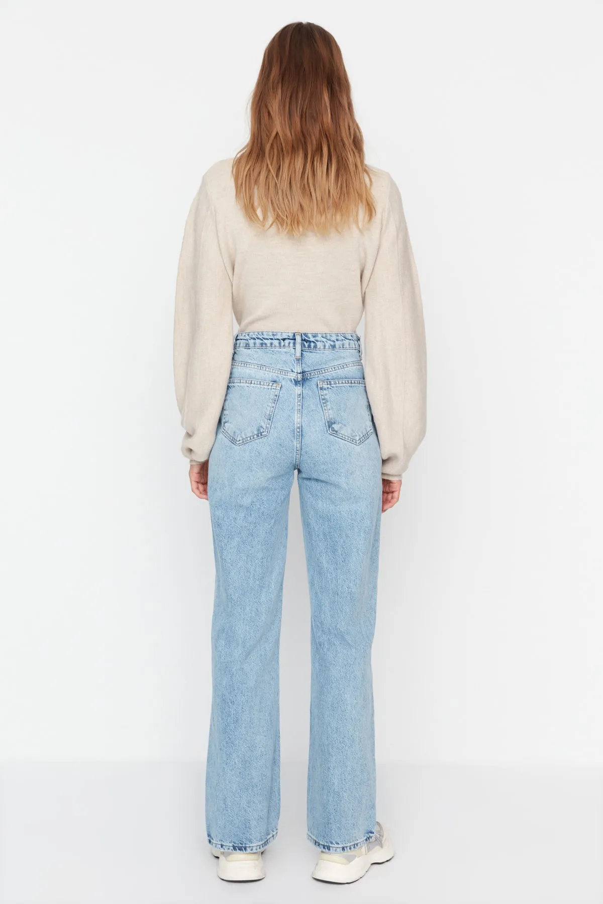 Trendyol Collection  Blaue, lange, gerade Jeans mit hoher Taille TWOAW23JE00111