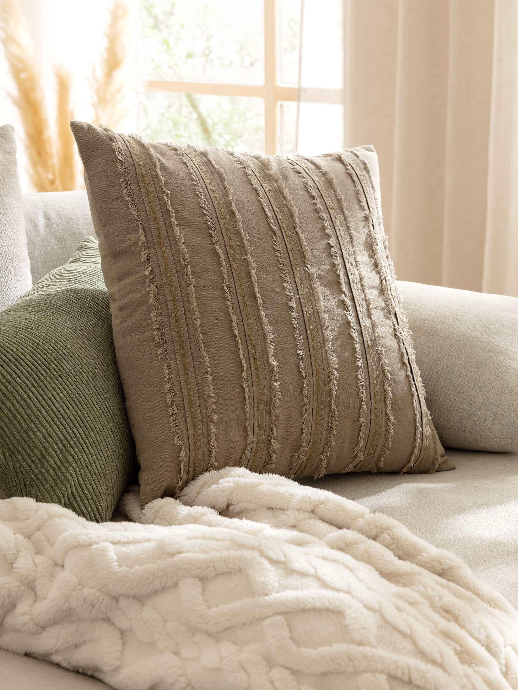 Taree Kissen, Taupe