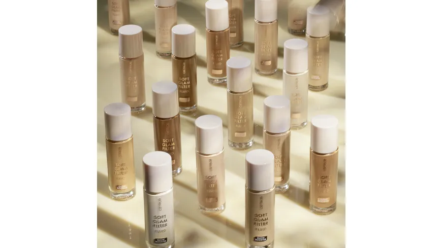 Catrice Fluid Soft Glam Filter 30 ml flair-light