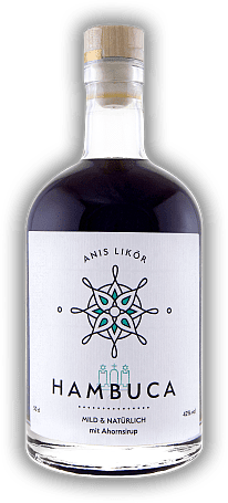 Hambuca Anislikör mit Ahornsirup Hambuca Anislikör mit Ahornsirup Natürlicher Anis-Likör nach hanseatischer Tradition - eine moderne Kreation für den anspruchsvollen Likör-Genießer. 0,5	 Liter - Vol 42%