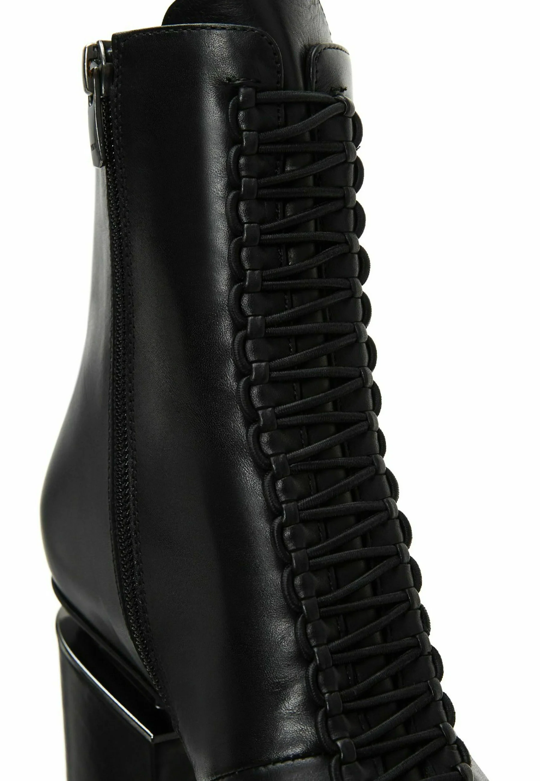 Botines con cordones Derimod
