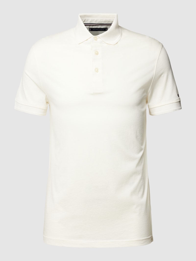 Poloshirt mit Knopfleiste in offwhite