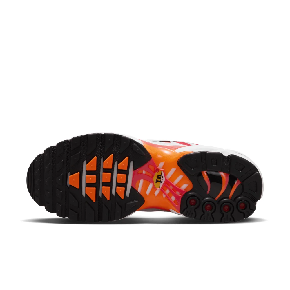 Nike Wmns Air Max Plus DZ3670-101 / weiss