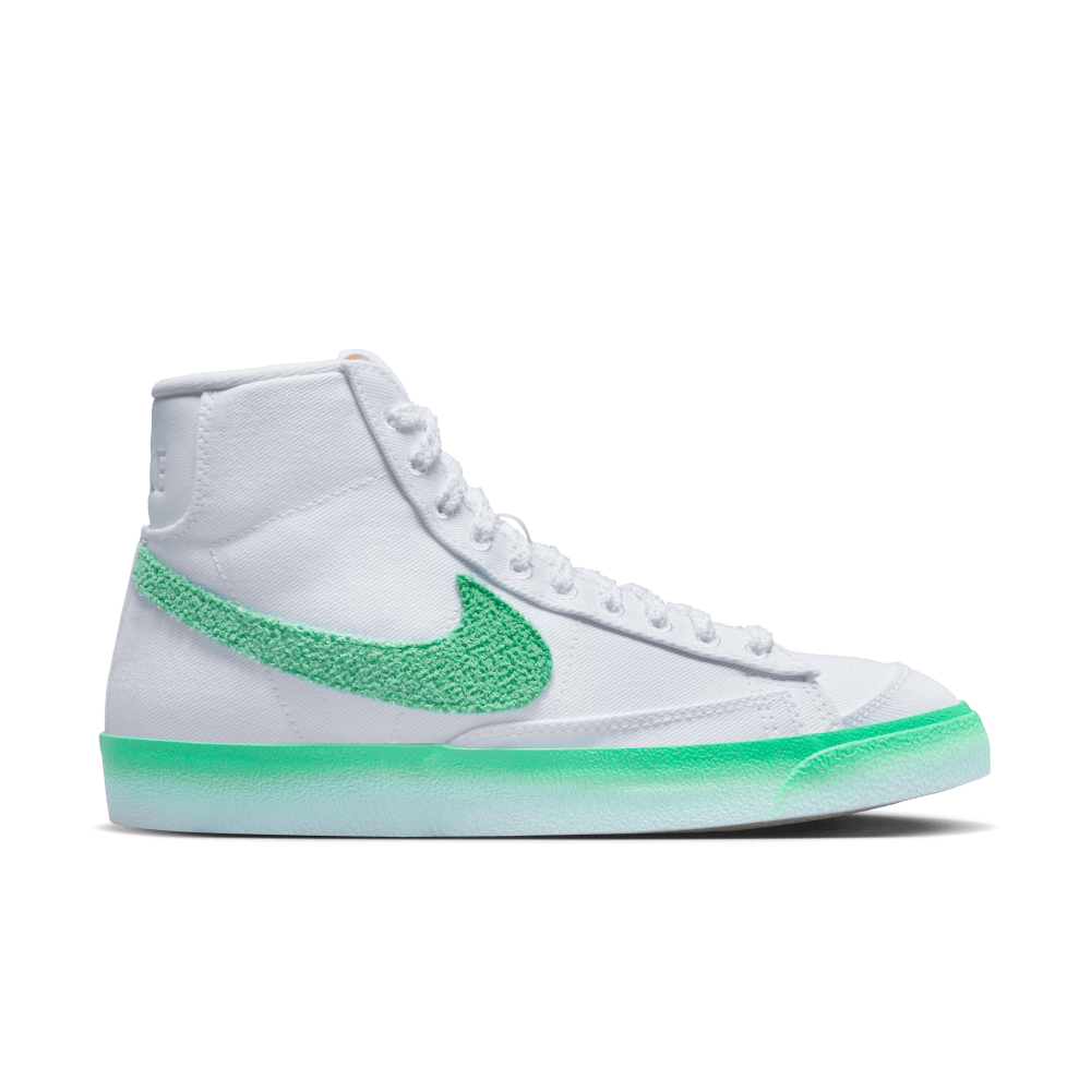Nike Blazer Mid 77 FJ4547-100 / weiss