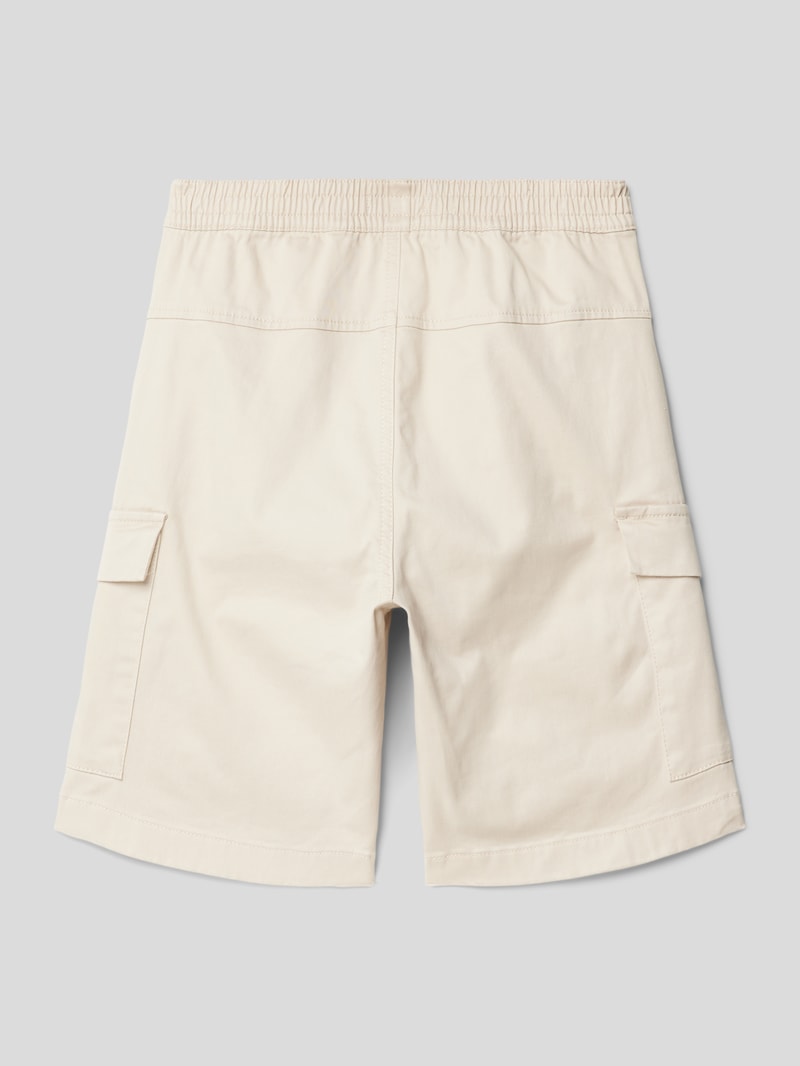 Shorts mit Label-Patch in beige