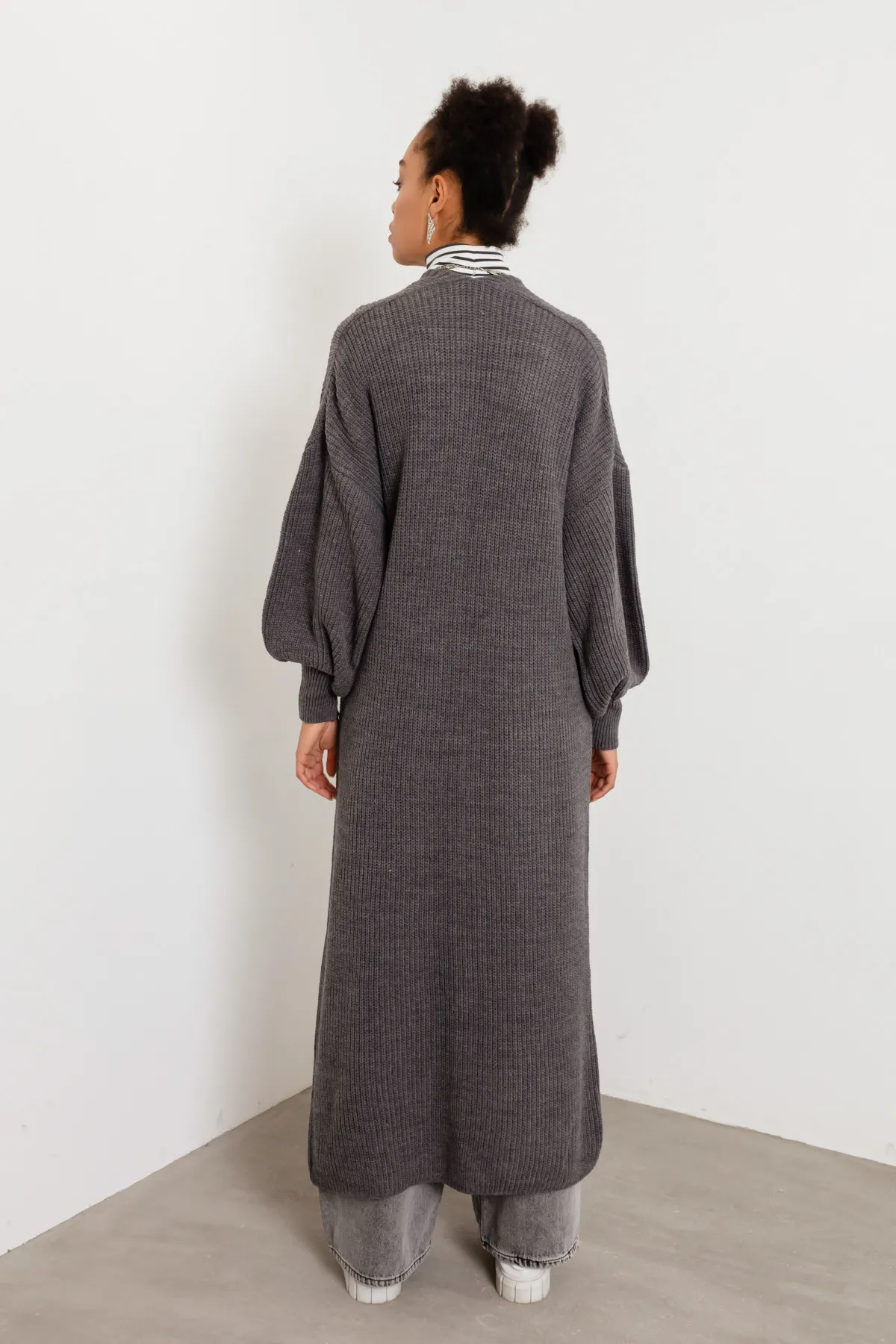 Lafaba  Anthrazitfarbener langer Cardigan mit Ballonärmeln für Damen