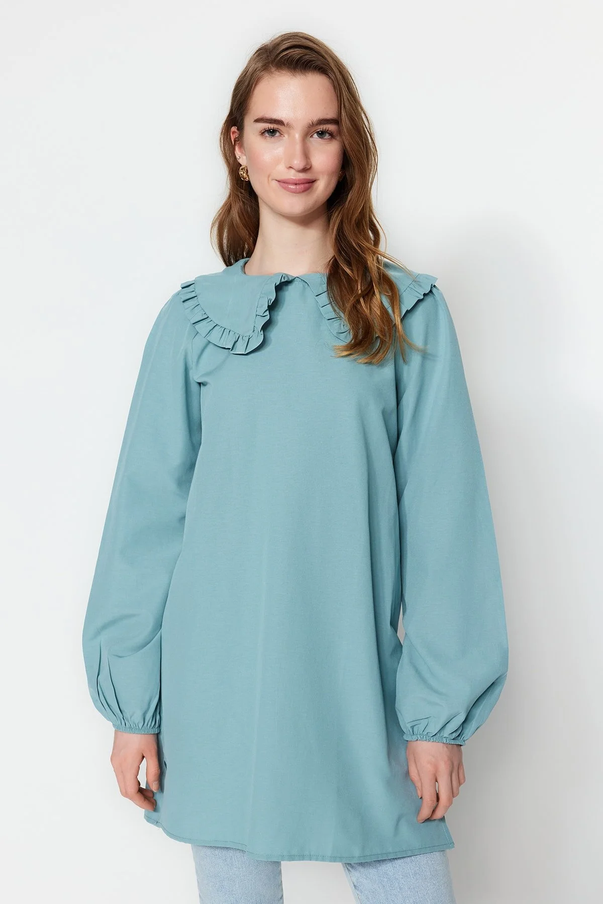 Trendyol Modest  Mintfarbene gewebte Tunika mit Babykragen TCTSS21TN0089