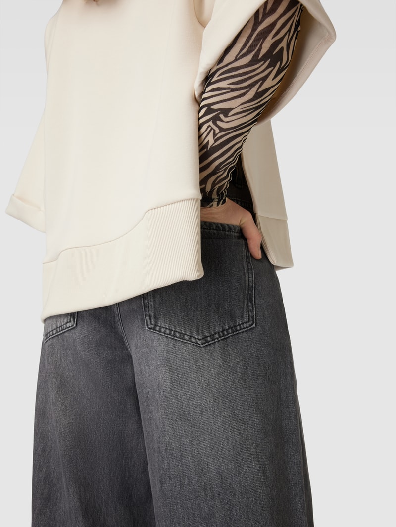 Sweatshirt mit Viskose-Anteil und Label-Patch in ecru