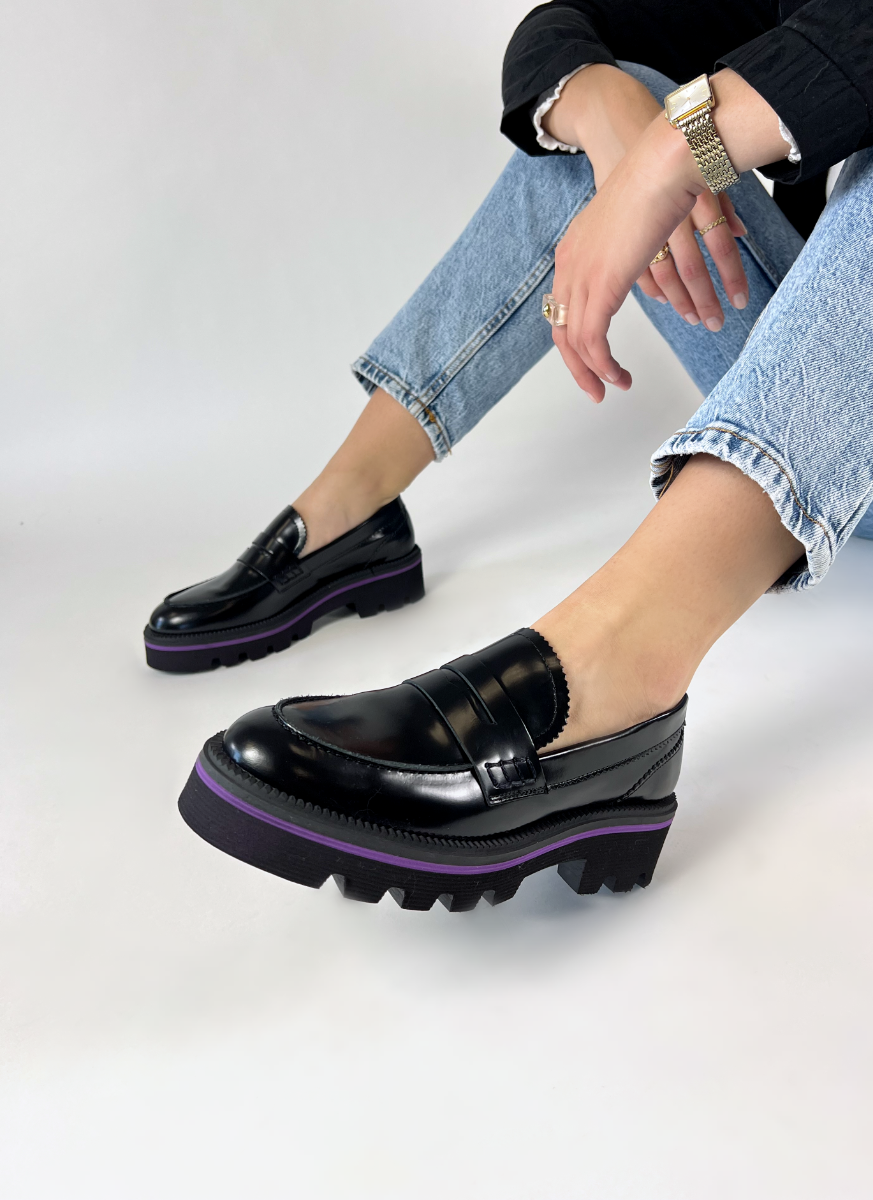 J Hay  1125 - Noir Violet