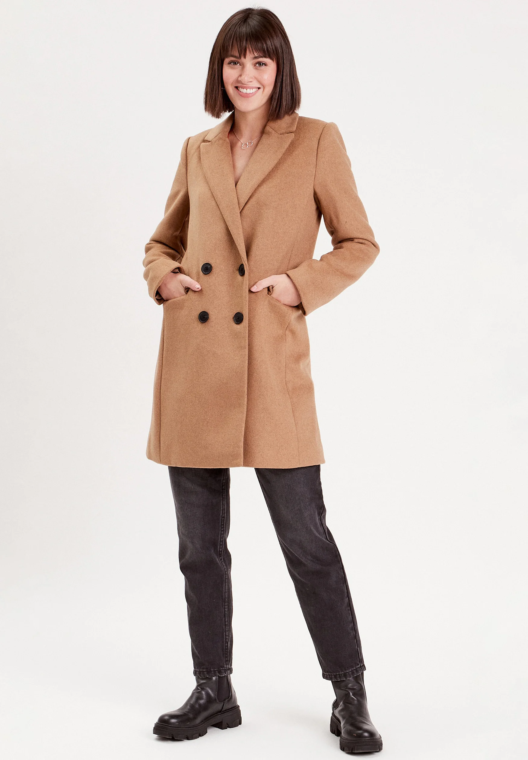 Cache Cache GERADER MIT KNÖPFEN - Abrigo corto