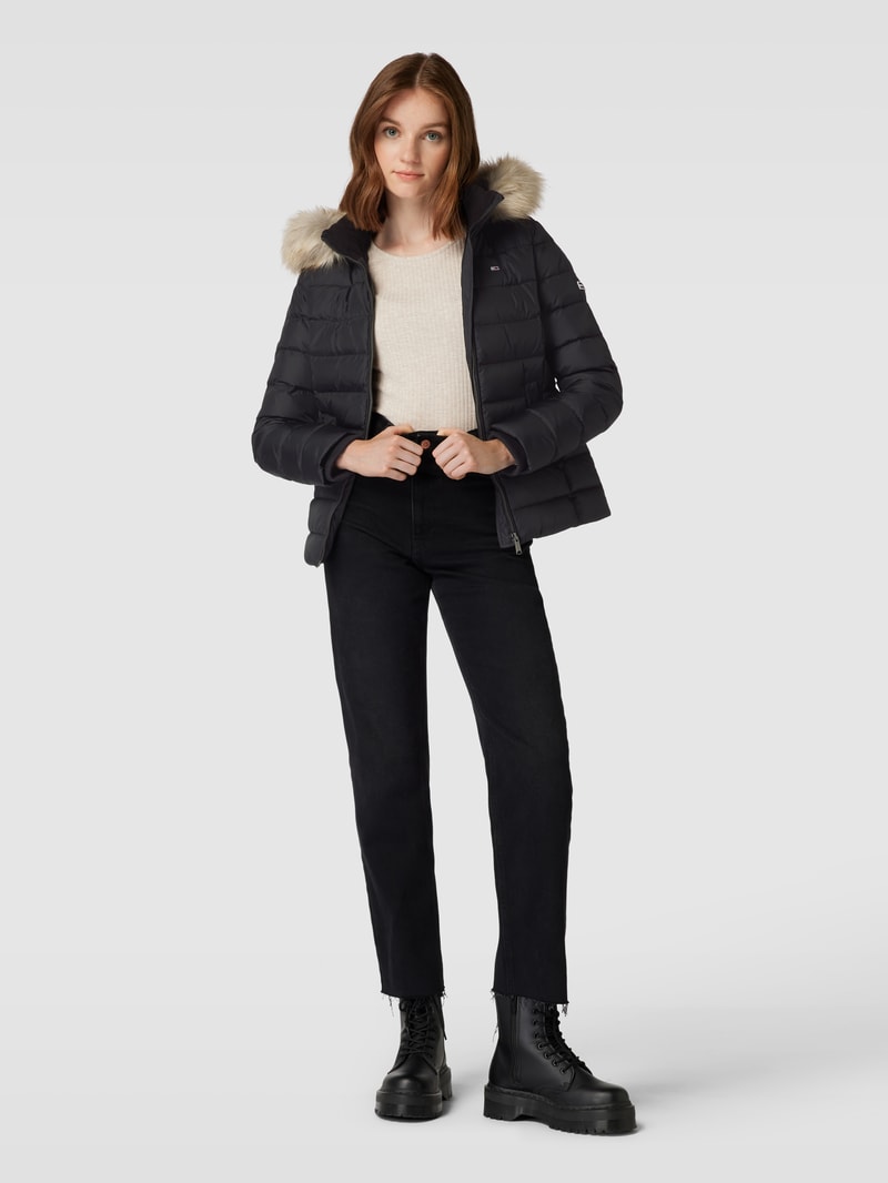 Steppjacke mit Label-Stitching in schwarz