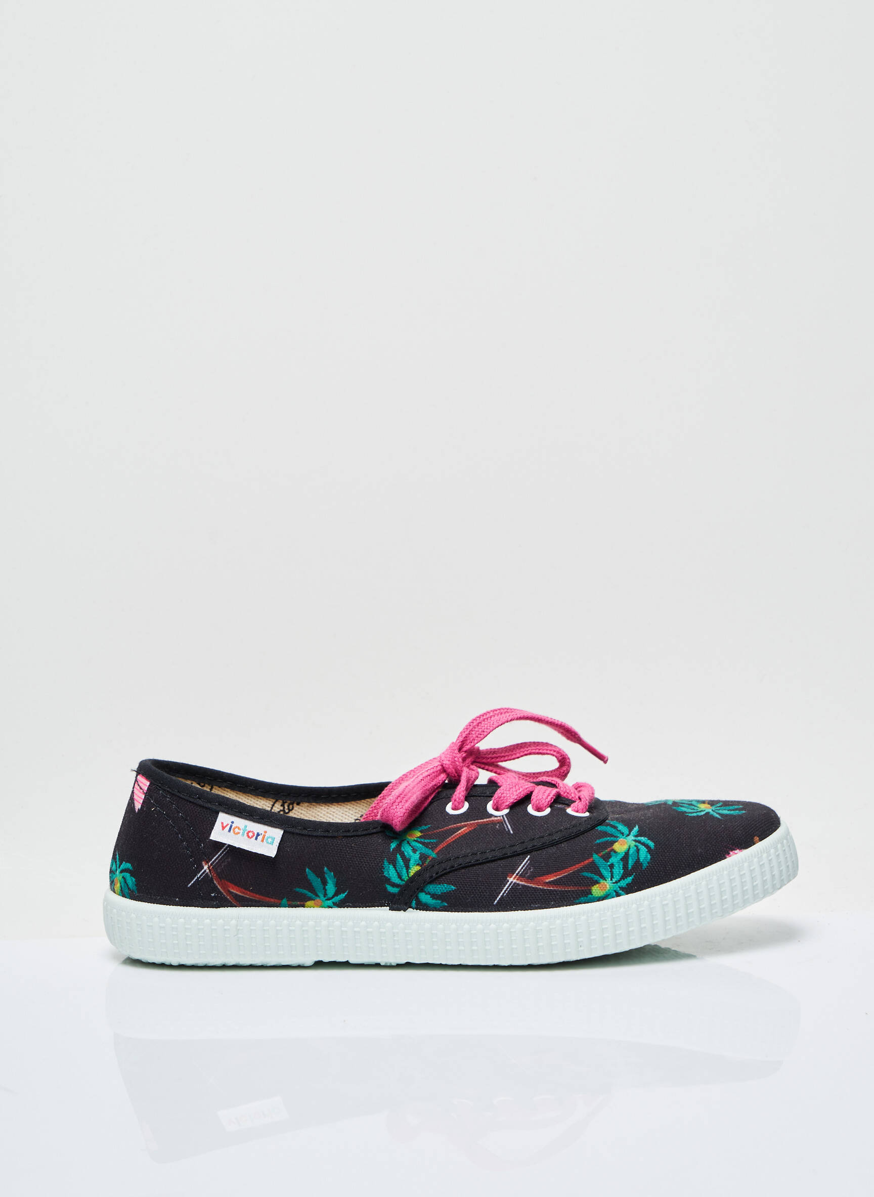 Victoria Baskets Femme couleur noir