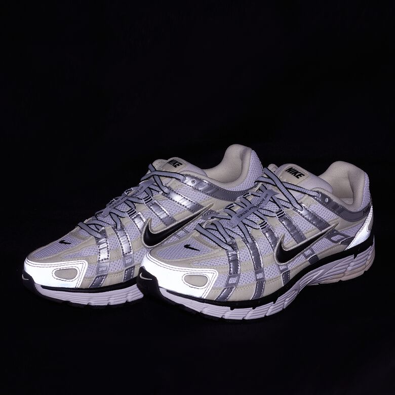 NIKE Wmns P-6000 