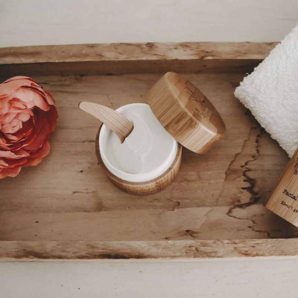 The Organic Hemp Line Crème de Jour Hydratante pour le Visage Soin Naturel et Biologique au Chanvre