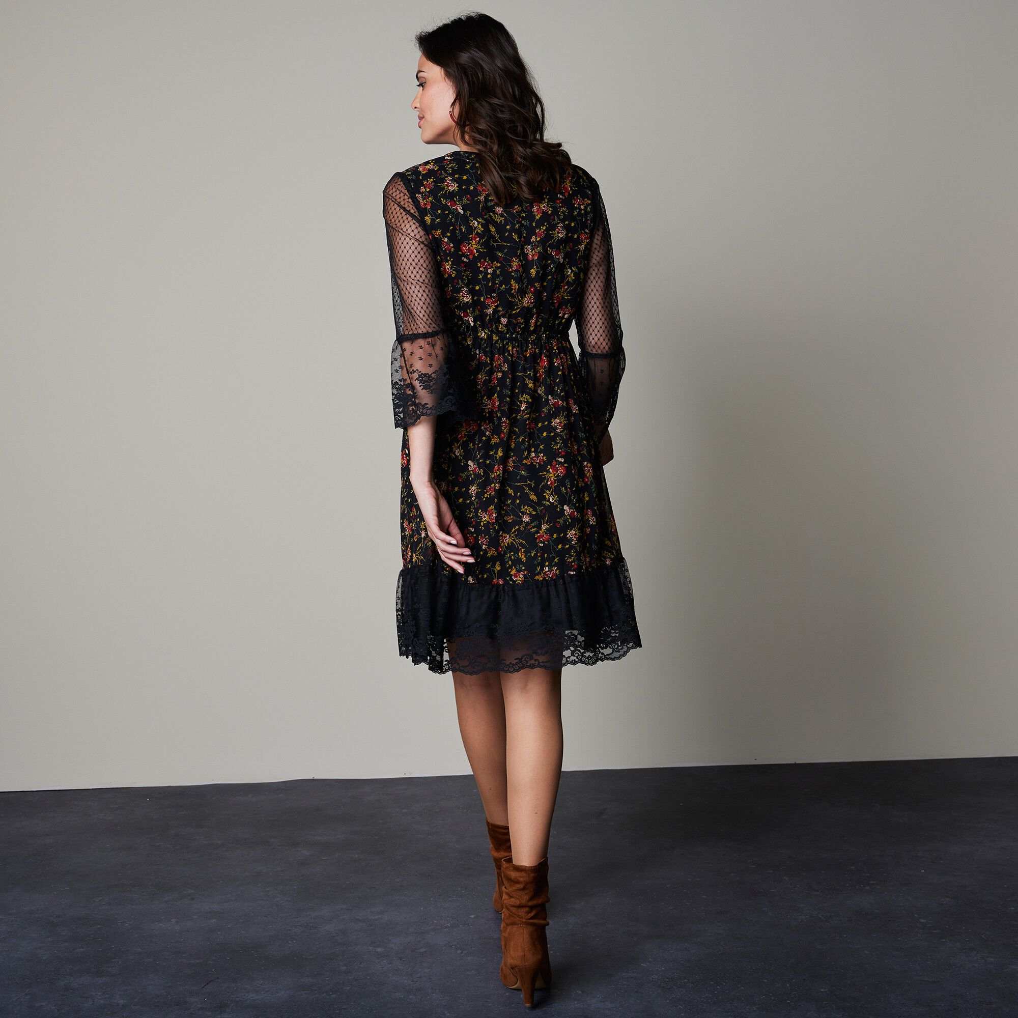 Robe dentelle manches 3/4 imprimée