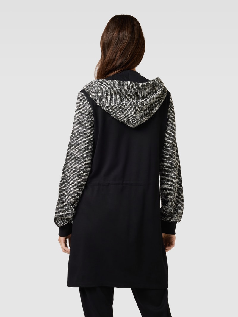 Sweatjacke mit Kapuze in schwarz