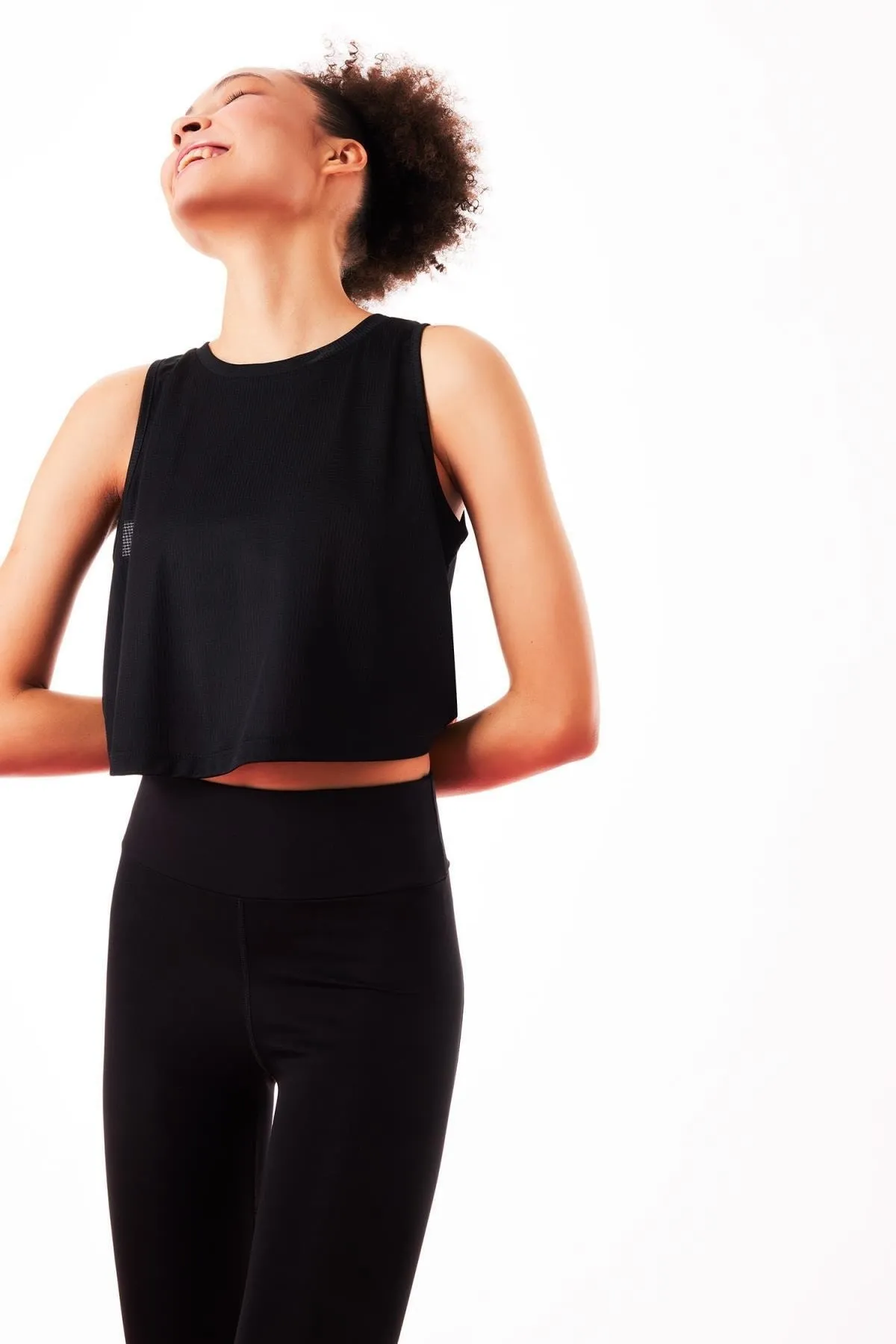 DeFacto  Sportliches Crop Top mit Rundhalsausschnitt - A2518ax23sm