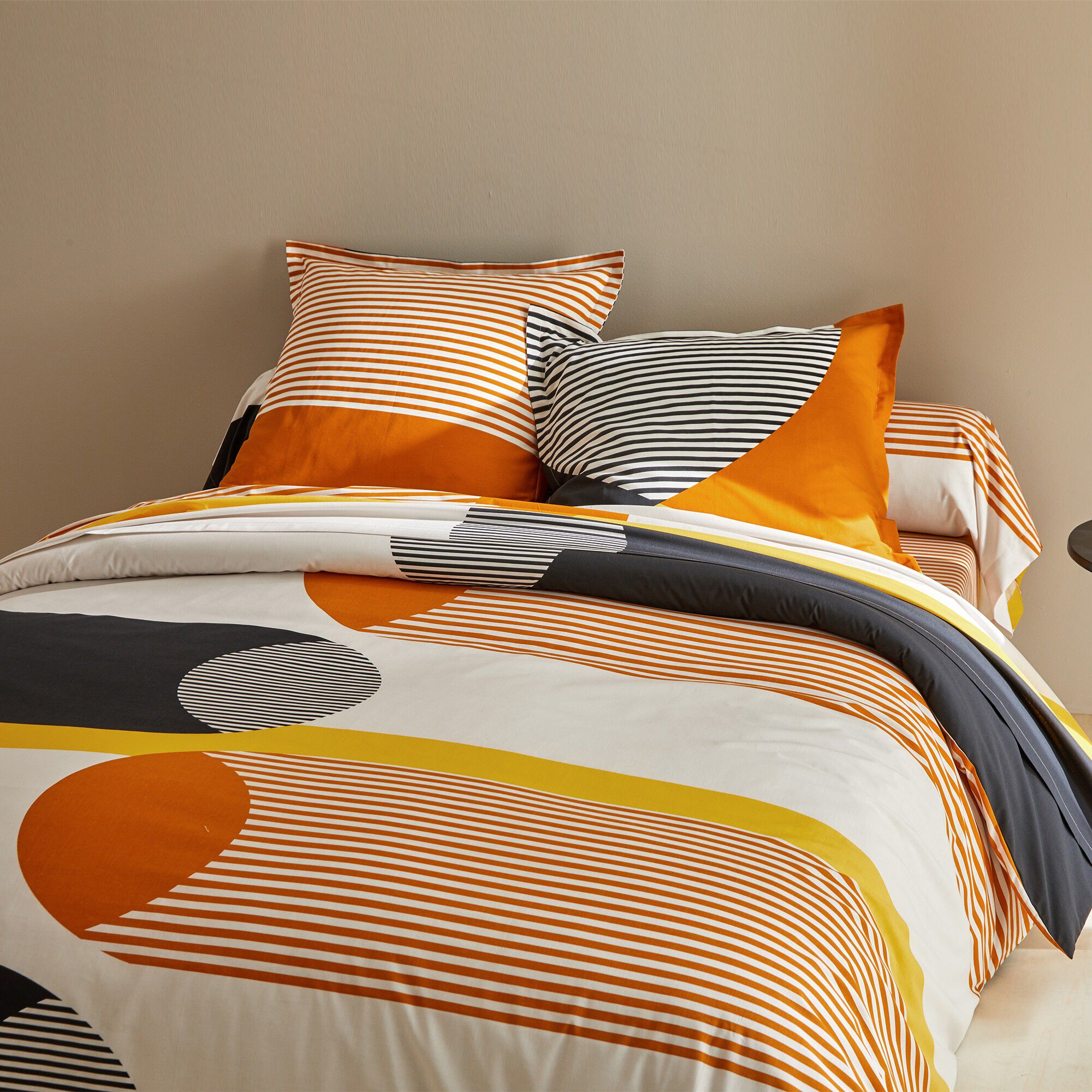 Linge de lit Nico en coton imprimé rayures style graphique
