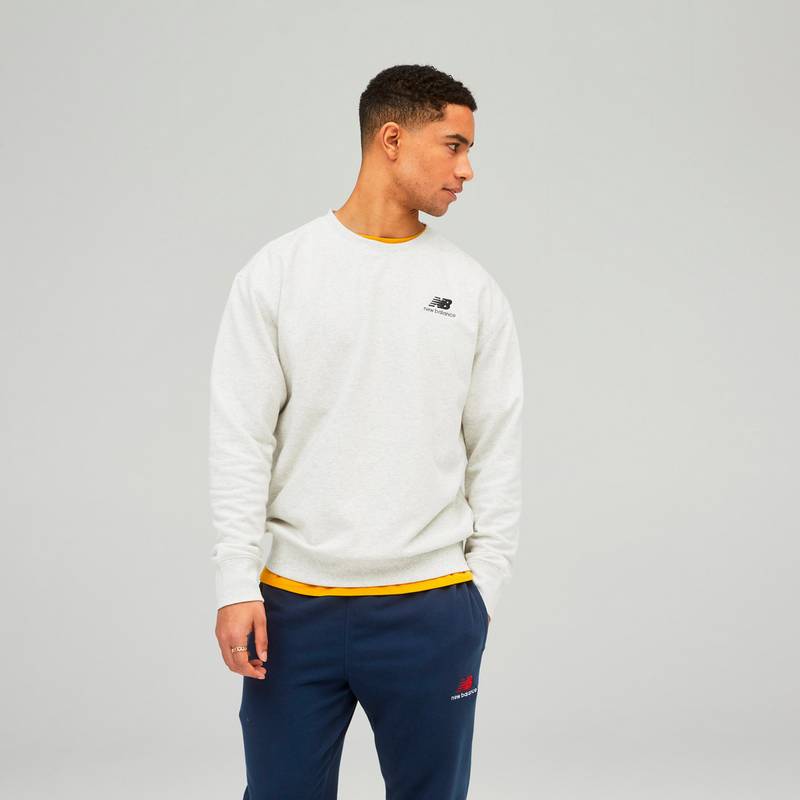 NEW BALANCE Essentials Sweatshirt