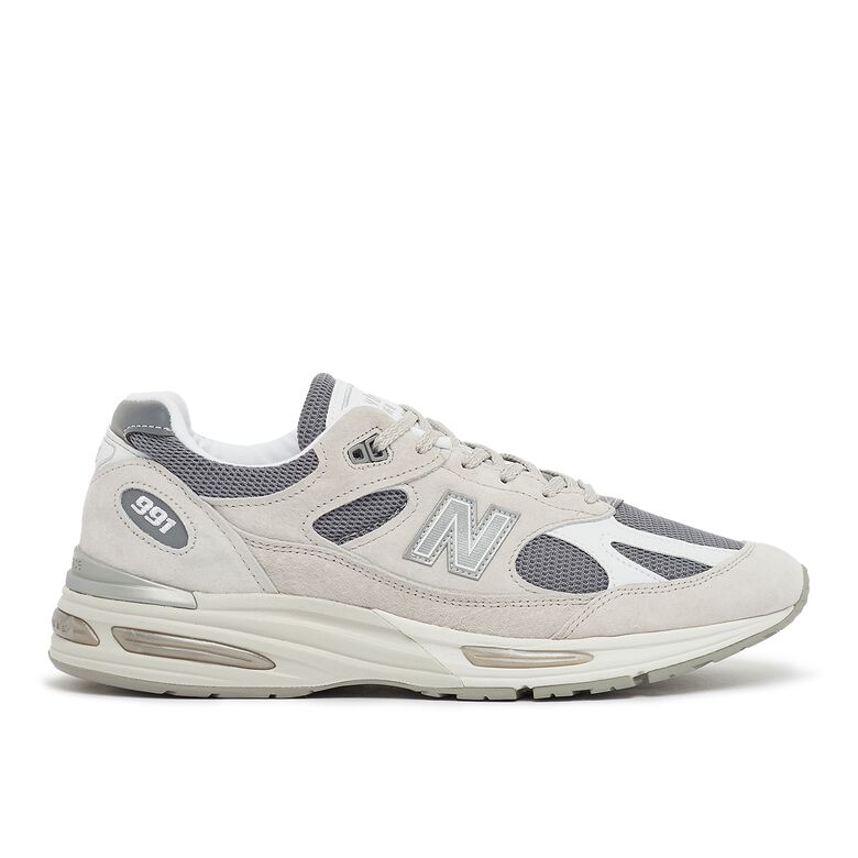 New Balance 991v2 
