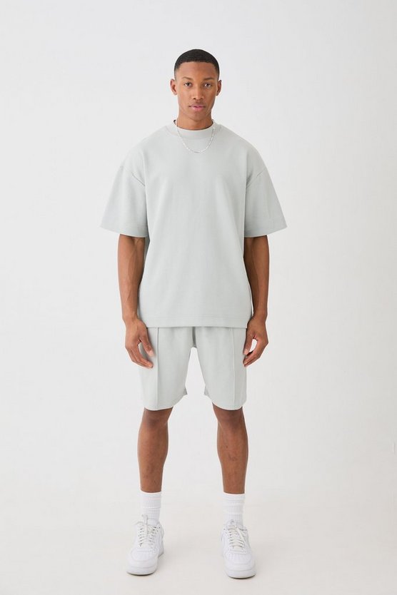 Oversize T-Shirt & Shorts