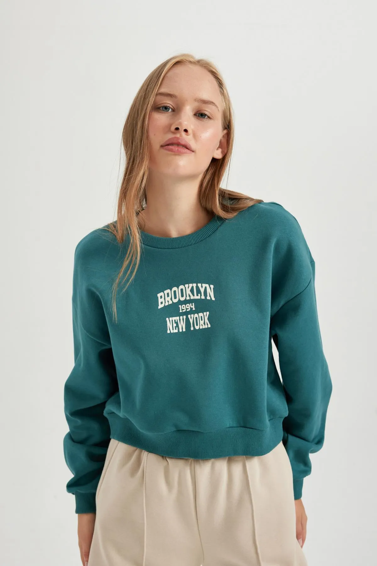 DeFacto  Cooles Oversize-Fit-Sweatshirt mit Rundhalsausschnitt, dick, B2939ax23wn