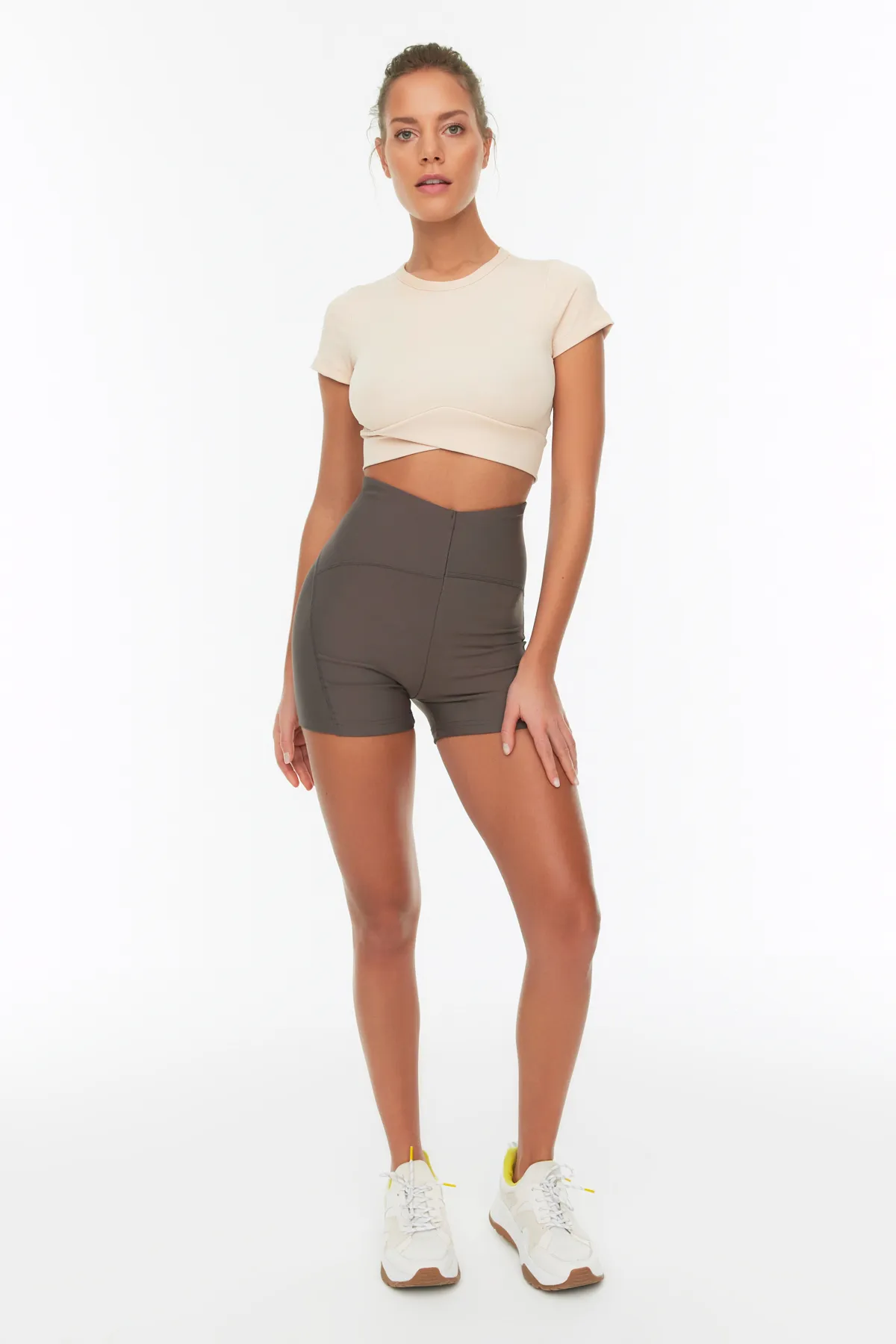 Trendyol Collection  Smoked Recovery Strick-Sportshorts - Kurze Tights TWOSS21SR0545