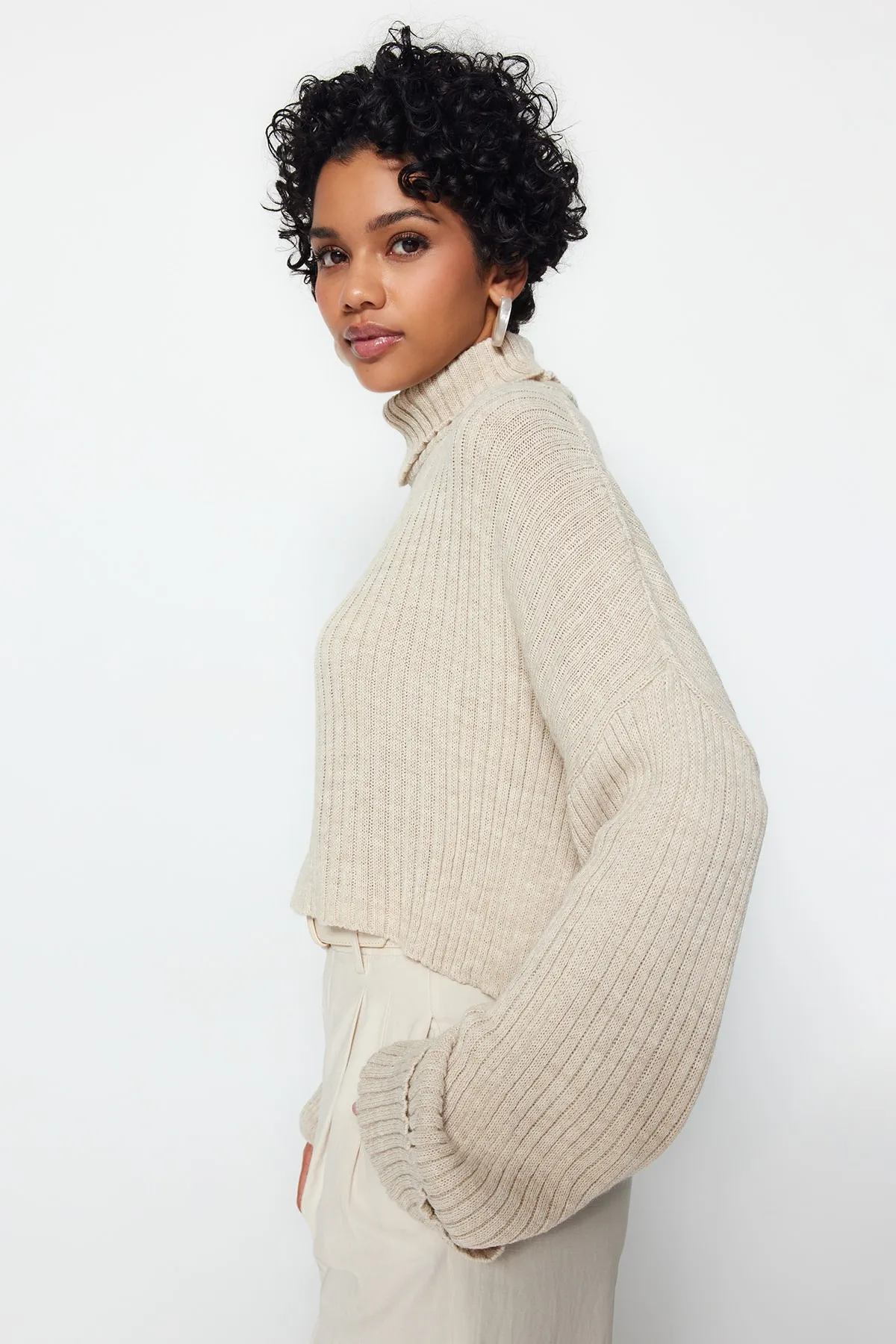 Trendyol Collection  Stone Crop Basic Strickpullover TWOAW22KZ0223