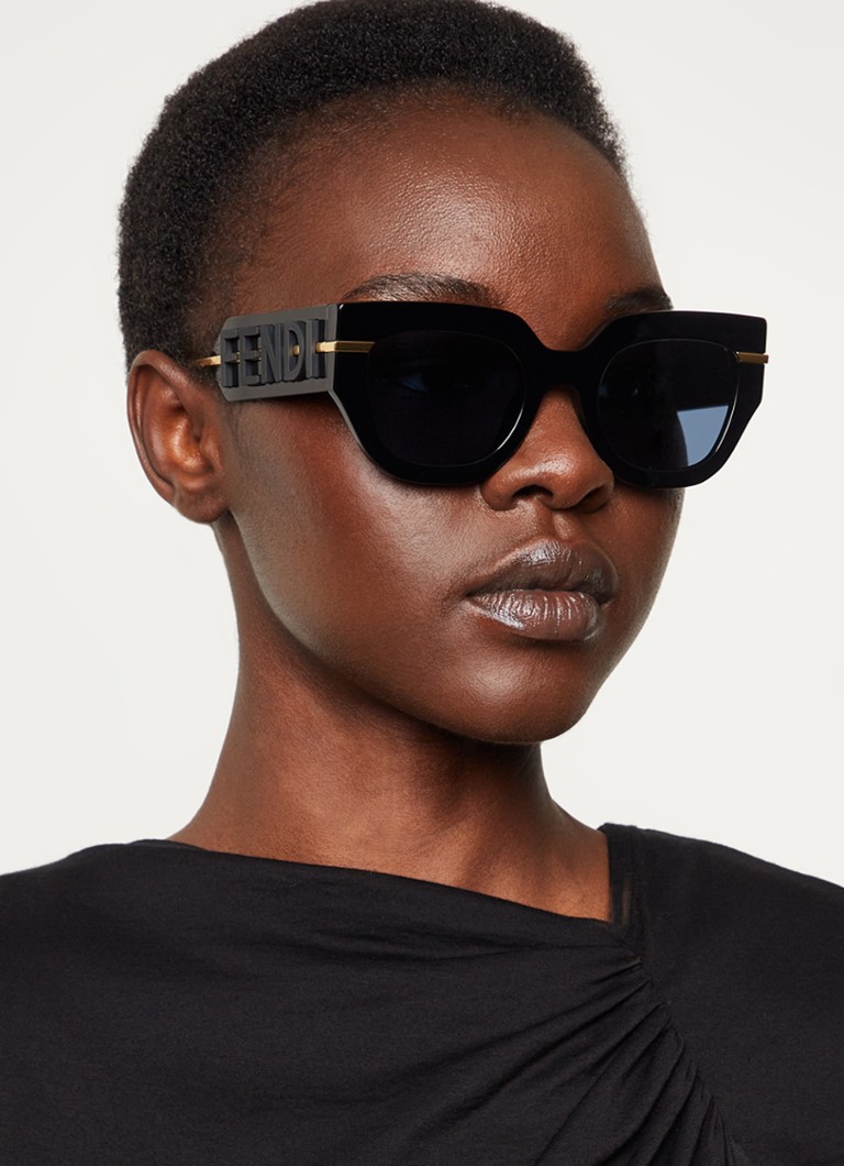 Fendi Sunglasses FE40097I