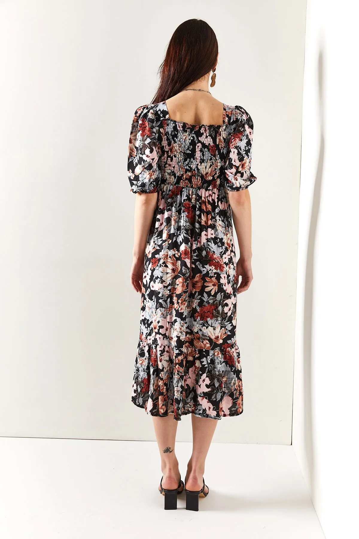 Olalook  Damen-Kleid aus gewebter Viskose in Schwarz mit Puder-Gimped-Motiv ELB-19001483