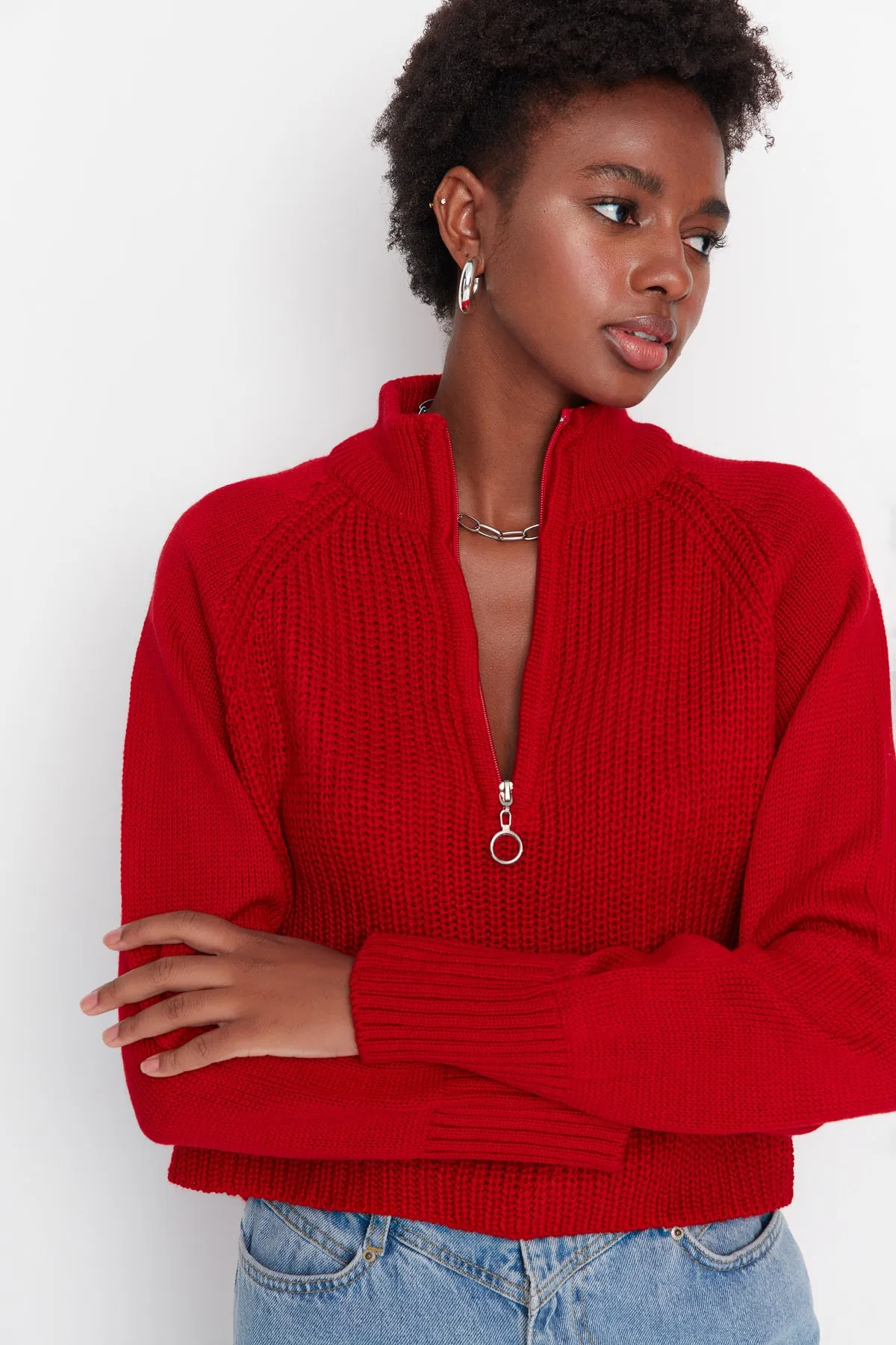 Trendyol Collection  Roter Strickpullover mit Stehkragen TWOAW22KZ1632