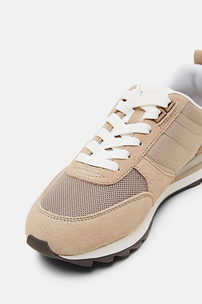 Sneakers aus Veloursleder