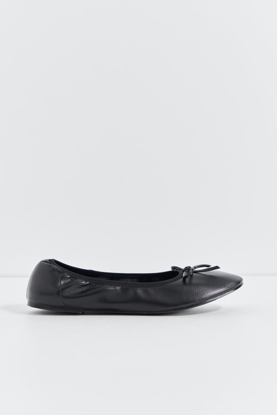 Ballet flats